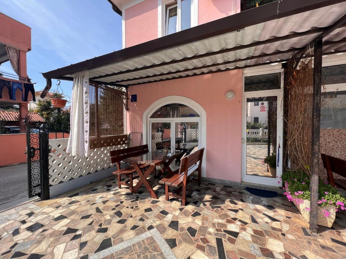 Apartments Tereza Novigrad  Exterior photo
